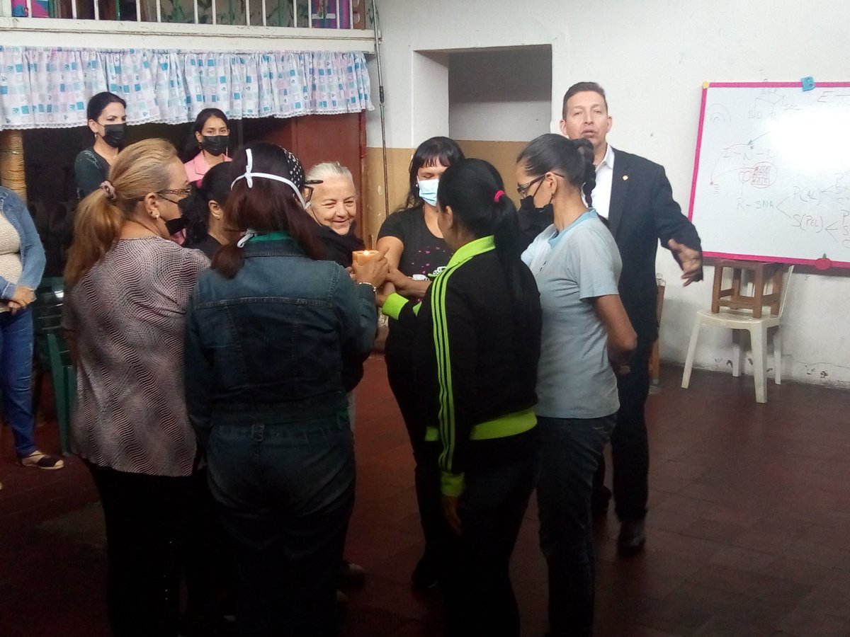 saireth22's tweet photo. Taller de #Convivencia para el personal del @CEINTRUJILLO  con el Lcdo.Jose D. Redondo. 🤗🥹🫂20/05/22 @MPPEDUCACION @_LaAvanzadora
@ZonaEducTachira @Berzabethg1
@COMUNIDADESED15 @supeergabs
@SPETachira @SaludEscolar2
#SaludIntegral  #prevencion #Bienestar https://t.co/jpQWwnhPwB