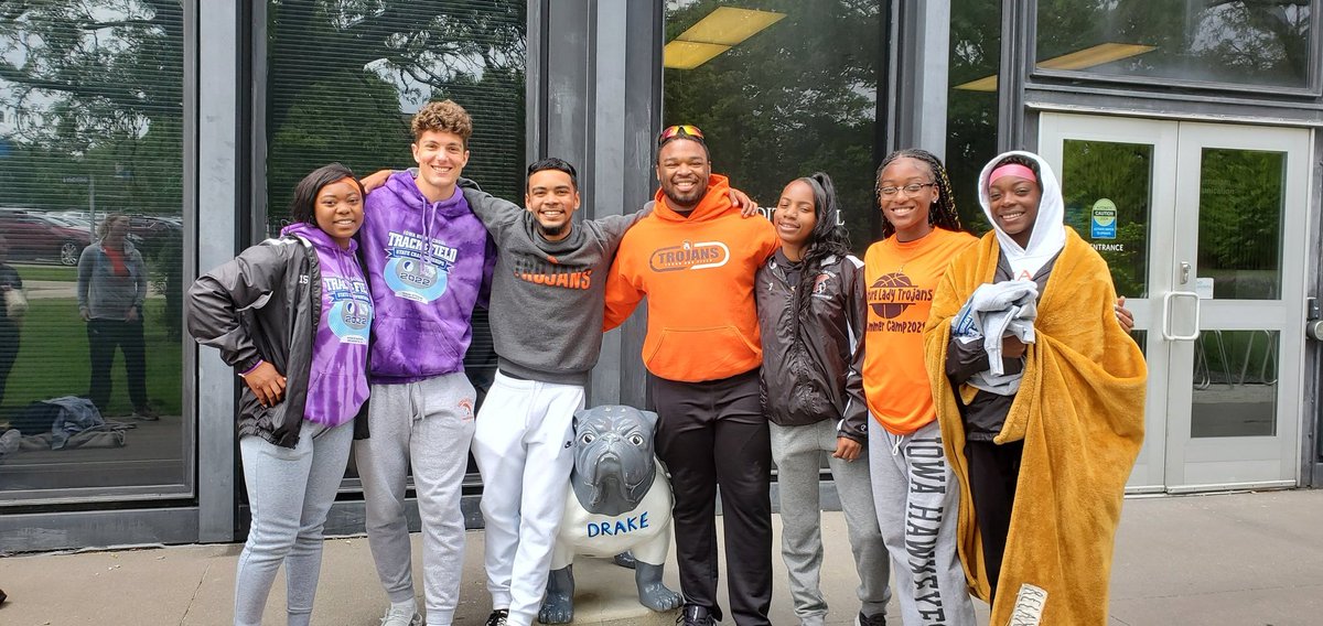 Mr_Taylor94's tweet photo. Bitter sweet moment here watching these kids grow up. I remember coaching these kids during summer track and now they are graduating high school and moving on to run college track proud coach moment! @impacttsports @impactt1life https://t.co/JMqsGAvNpc