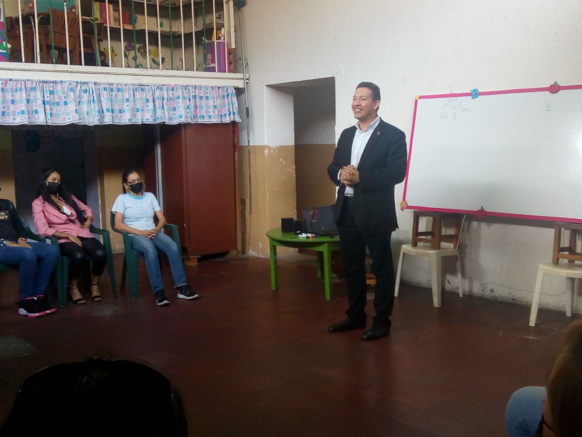 saireth22's tweet photo. Taller de #Convivencia para el personal del @CEINTRUJILLO  con el Lcdo.Jose D. Redondo. 🤗🥹🫂20/05/22 @MPPEDUCACION @_LaAvanzadora
@ZonaEducTachira @Berzabethg1
@COMUNIDADESED15 @supeergabs
@SPETachira @SaludEscolar2
#SaludIntegral  #prevencion #Bienestar https://t.co/jpQWwnhPwB