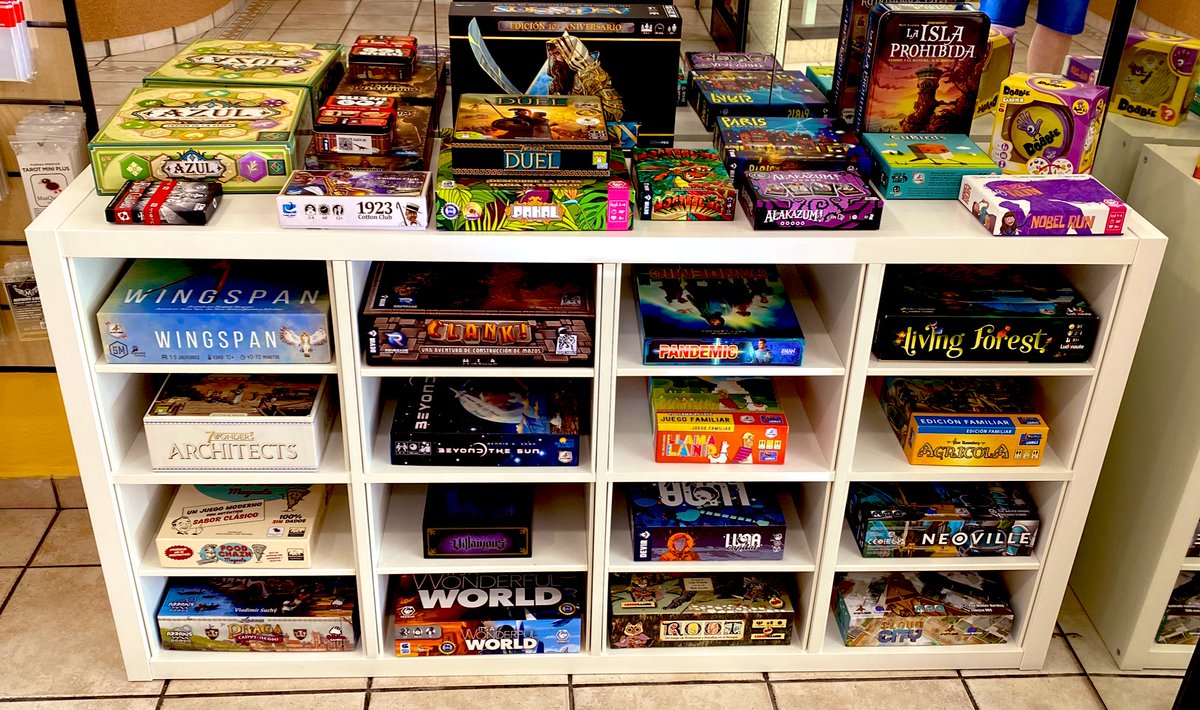 ludosaurus_vlc's tweet photo. ¿Por qué alquilar #juegosdemesa en Ludosaurus?
👉🏻Porque pruebas el juego antes de decidir si te lo quieres comprar
👉🏻Porque cada alquiler baja el precio de venta de ese juego, así que puedes beneficiarte de un juego a un muy buen descuento
👉🏻 Porque mola un millón🦖
¿Te apuntas? https://t.co/xZAQLZxJtN