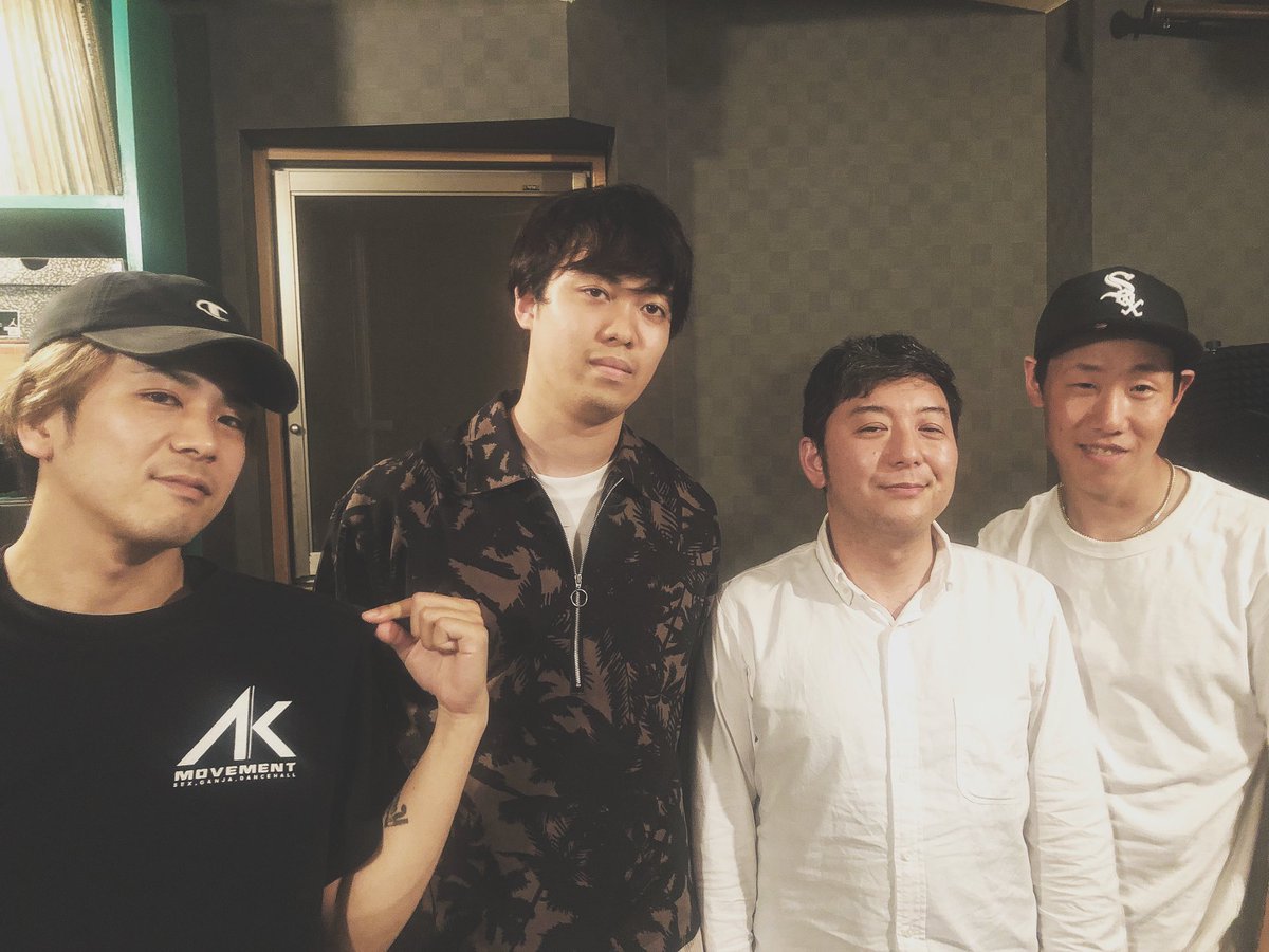 STIFFYBOTHWINGS's tweet photo. 息子と久々AK STUDIOへ…なかなかない4人で🔉
#gemini #shun #akstudio #sound #deejay #dub #rec https://t.co/62xwpPX89m