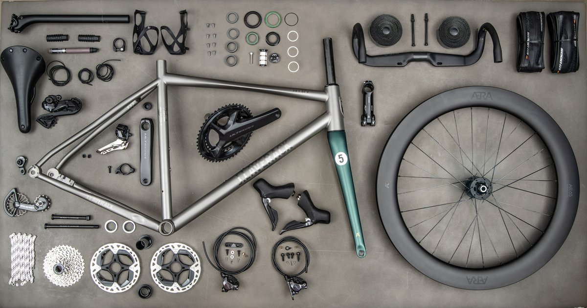 JLaverackTi's tweet photo. Sebastian Vettel's R J.ACK Disc Race II Ultegra Di2.
Explore more here: https://t.co/hg5CFHeMrP
#SebastianVettel #No5 #RJACK #JLaverack #AERAComponents #ChrisKingBuzz #Shimano #CeramicSpeed #ContiTyres #TitaniumRules #TitaniumBike #BespokeBike #FreedomToExplore #BAAW #Rutland https://t.co/Ah9krV9O2J
