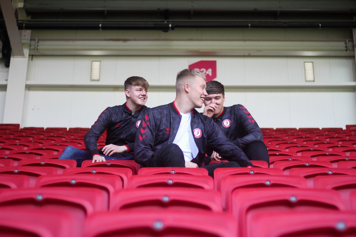 RobinsReturnPod's tweet photo. THANK YOU |

A huge thank you from us at #RobinsReturn to everyone who has listened to, or watched, our podcast with @tinnion_brian so far!❤️

We'll be back once we schedule some more brilliant guests for you!🔴⚪️

QUALITY OVER QUANTITY🤝 https://t.co/fFY4nz3cpT