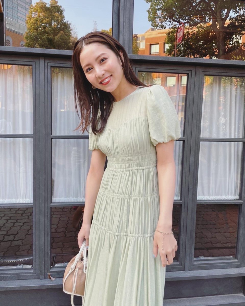 official_renren's tweet photo. #CanCam 7月号本日発売🌻
✔︎恵比寿女子 的「一点突破ワンピース」
✔︎CLIOのコスメで作る今なりたいふたつの顔
オフショットは恵比寿女子ワンピの時の！THE 渋谷の夜。笑
今月号もぜひチェックしてくださいな🫶 https://t.co/a90Snhy18X