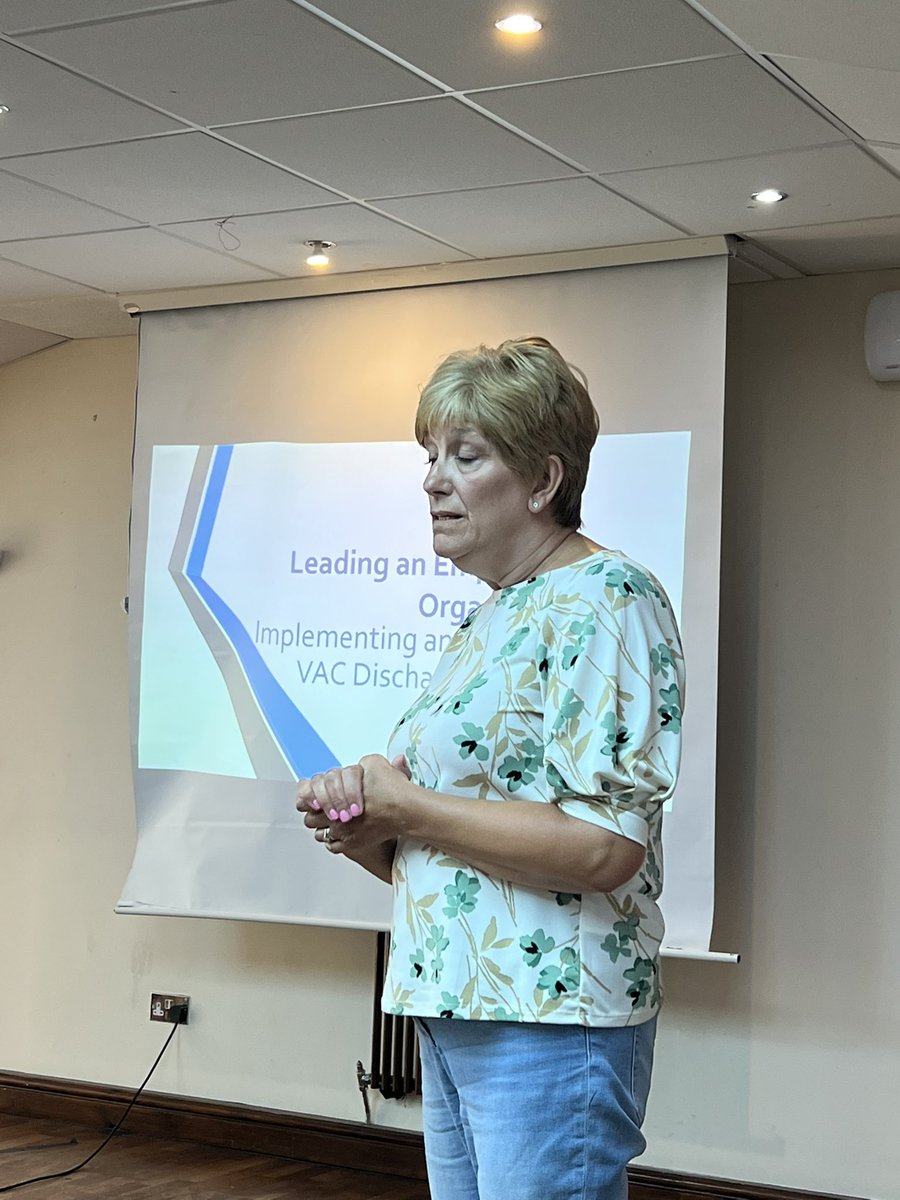 NUH_LEO's tweet photo. Maria @nottmhospitals @MelvinWar2004 #leo project has been working on implementing an improved VAC dressing Discharged Process collaboration with @NottsHealthcare Patient Service Improvement, Reduce Delayed Discharge, Collaborative Working within NUH and ICS #ptexperience @3M https://t.co/3D6TxjWL6w