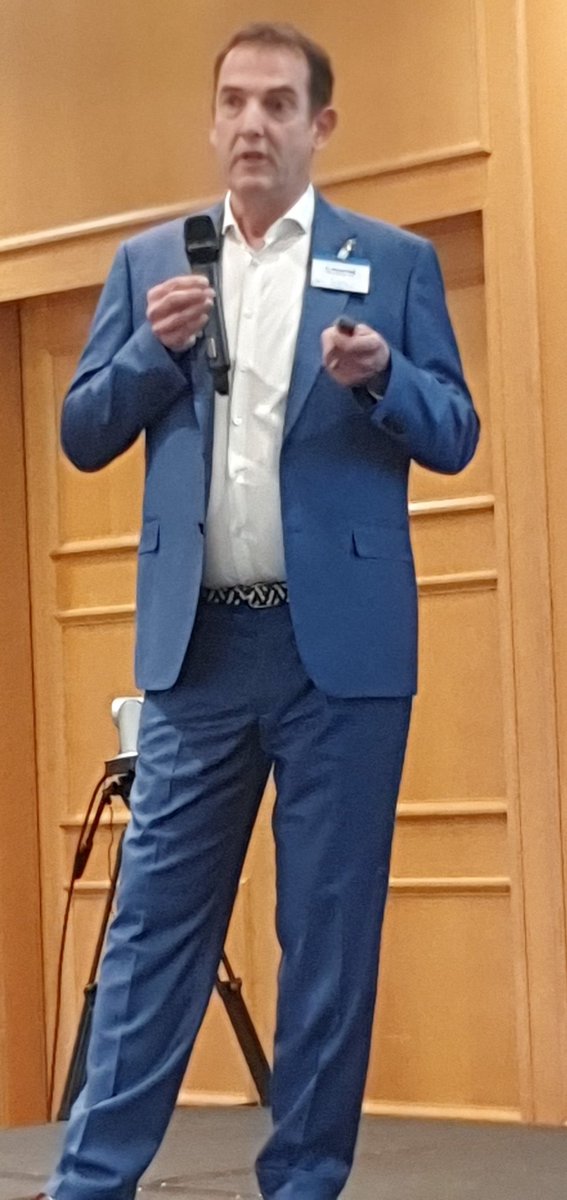 Harald Biedermann tweet media