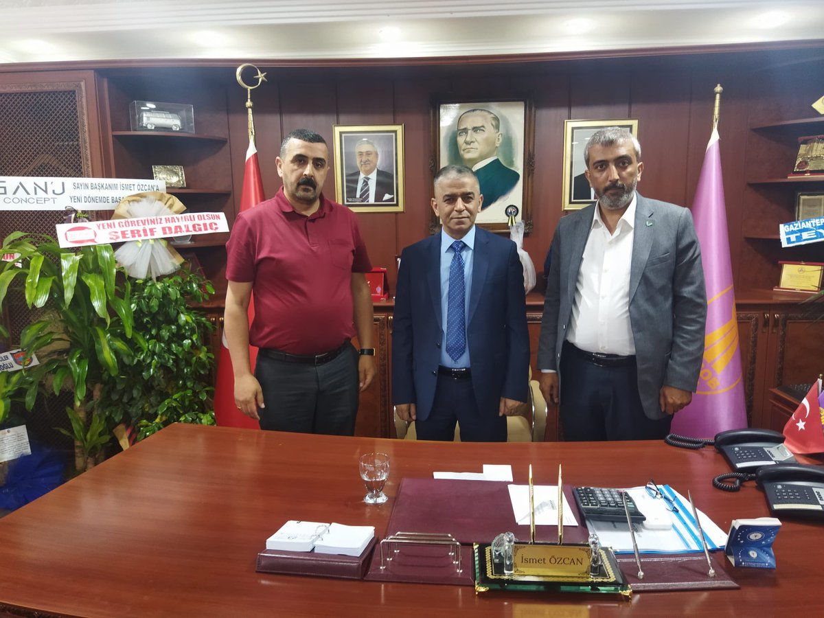 Gesob başkanımıza ve yönetim kurulu üyelerine hayırlı olsun dileklerimizi sunarken biz genç esnaflara örnek oldukları için minnettar olduğumuzu belirttik <a href="/ismetozcann27/">ismet özcan</a> <a href="/MesutAlkava/">Mesut Alkava</a>