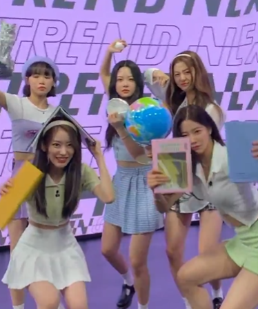 THEY ARE SO EXTRA 😭😭😭