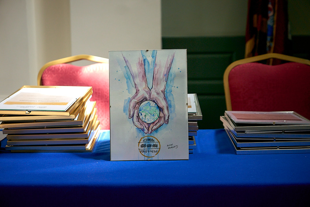 GCAIreland's tweet photo. Some highlights from the #GCA2022 Ceremony on Saturday 14th May 💚💛🧡
Huge congratulations to all the winners 🎉
Thank you to everyone who made it a wonderful and inspiring day 🙏
Photos credit: @jorumavi
Artwork: @AlanHurleyArt
#ActionAtHome #EILIRL https://t.co/lr7gq8koin