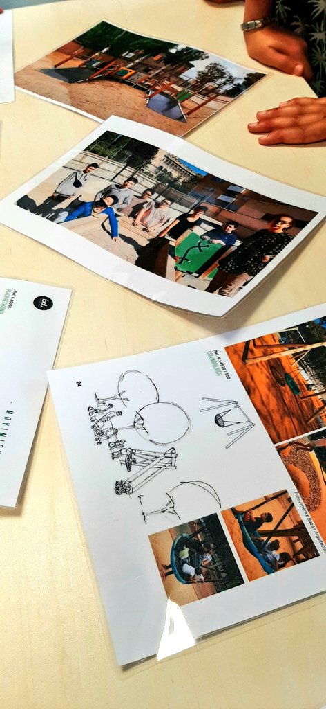 infancia_igd's tweet photo. "Parcs x a tots els infants" és la 2a necessitat que el #Consellinfants d'#Igualada ha escollit x fer una
una  #Ciutatmésjugable 🪁🌈
Amb els seus companys/es de l'#escolaÀuria @Apinas_Auria treballen dissenys d'elements inclusius. Propostes 🗯 al proper plenari de l'@ajigualada https://t.co/9OFuBv9zau