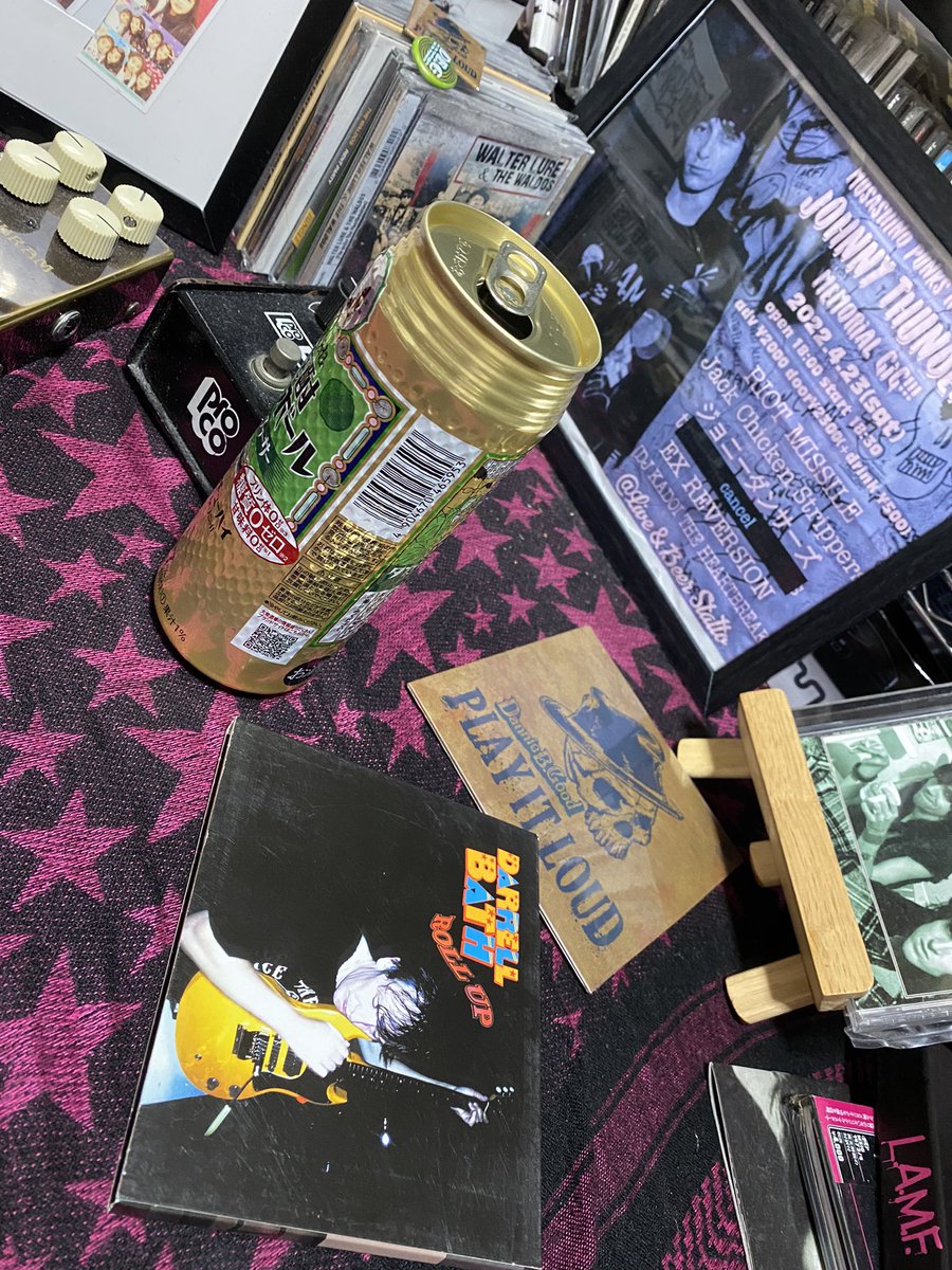 KikuDancers's tweet photo. 今日は帰宅して２枚聴きました

寝る

おやすみなさい

#danniebgood
#ダニビ
#darrellbath
#タカラ焼酎ハイボールシークヮーサー https://t.co/gPAgZH6yRl