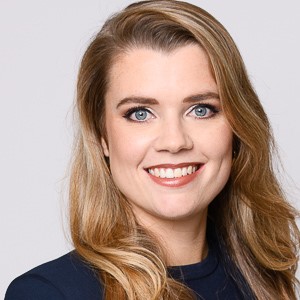 Geldt de #Jeugdwet standaard tot 23 jaar? In haar blog geeft onze juridisch adviseur mr. Charlotte Vanderhilt antwoord. Meer weten over hoe het zit met de overgang van Jeugdwet naar #Wmo2015? Op 28 juni geeft Charlotte een webinar over dit onderwerp.
bit.ly/3G8yutT