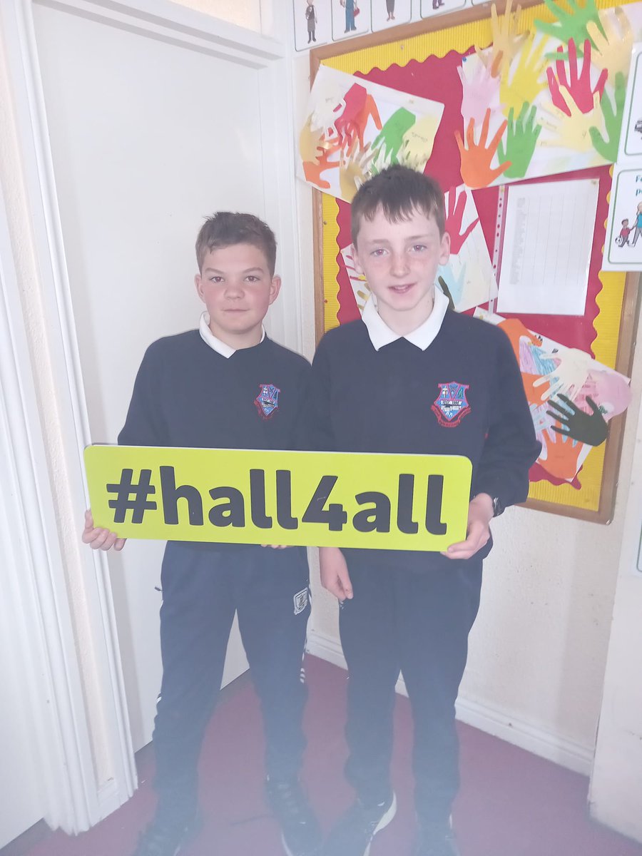 Colm_Kelleher's tweet photo. Ballinderreen NS 6th class are fully behind a sports hall for @SeamountKinvara Pl share and get behind the campaign https://t.co/VxI8hfE3fi