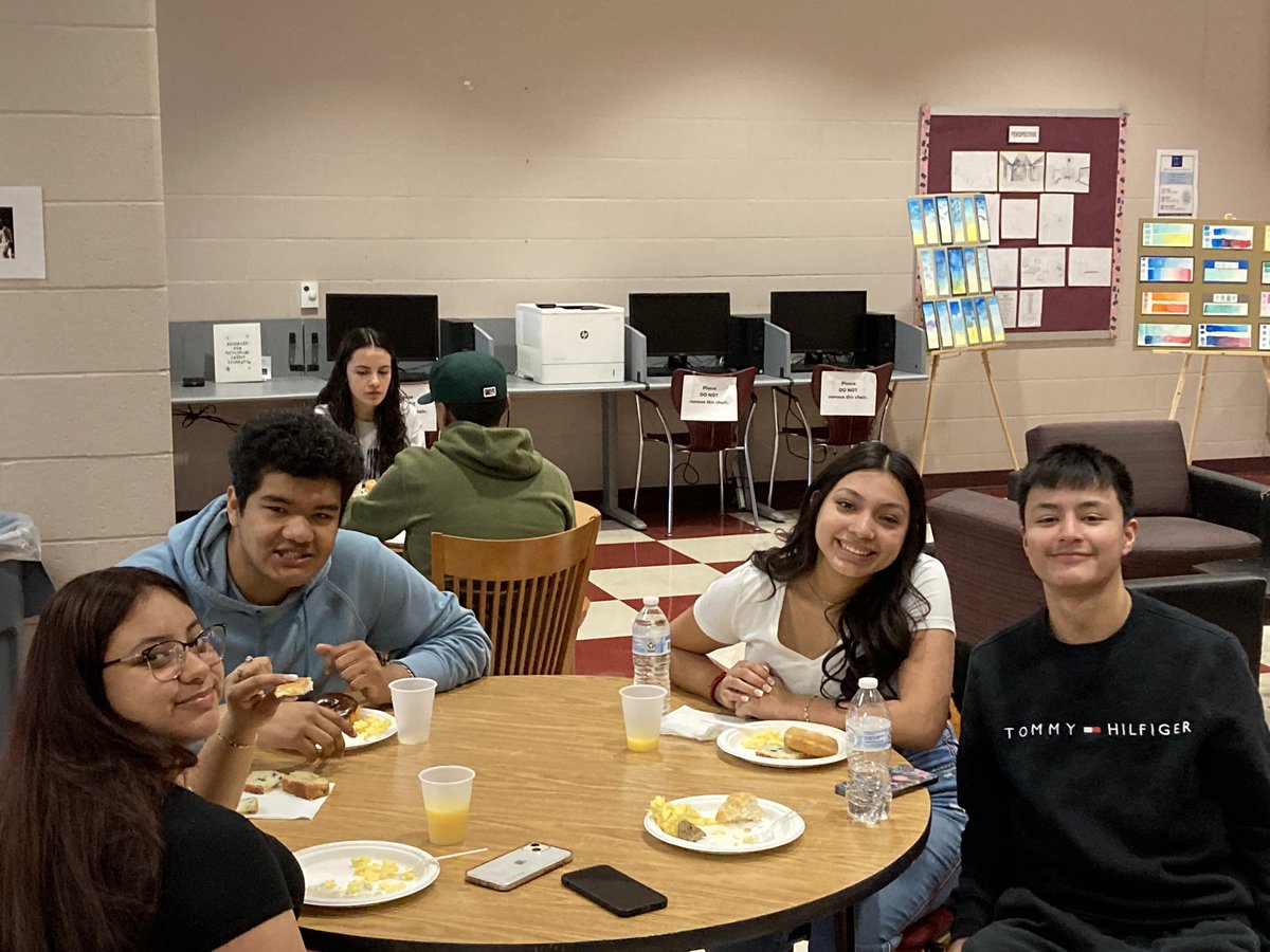 ScbigPicture's tweet photo. I can’t think of a better way to start the day then with these amazing Senior @ScbigPicture Scholars and their amazing @bigpiclearning Advisors!!!
We are so proud of you and can’t wait to see what great things you accomplish!! :-)
@shelbycountysch 
#bigpicturerocks https://t.co/l9aHJupUul