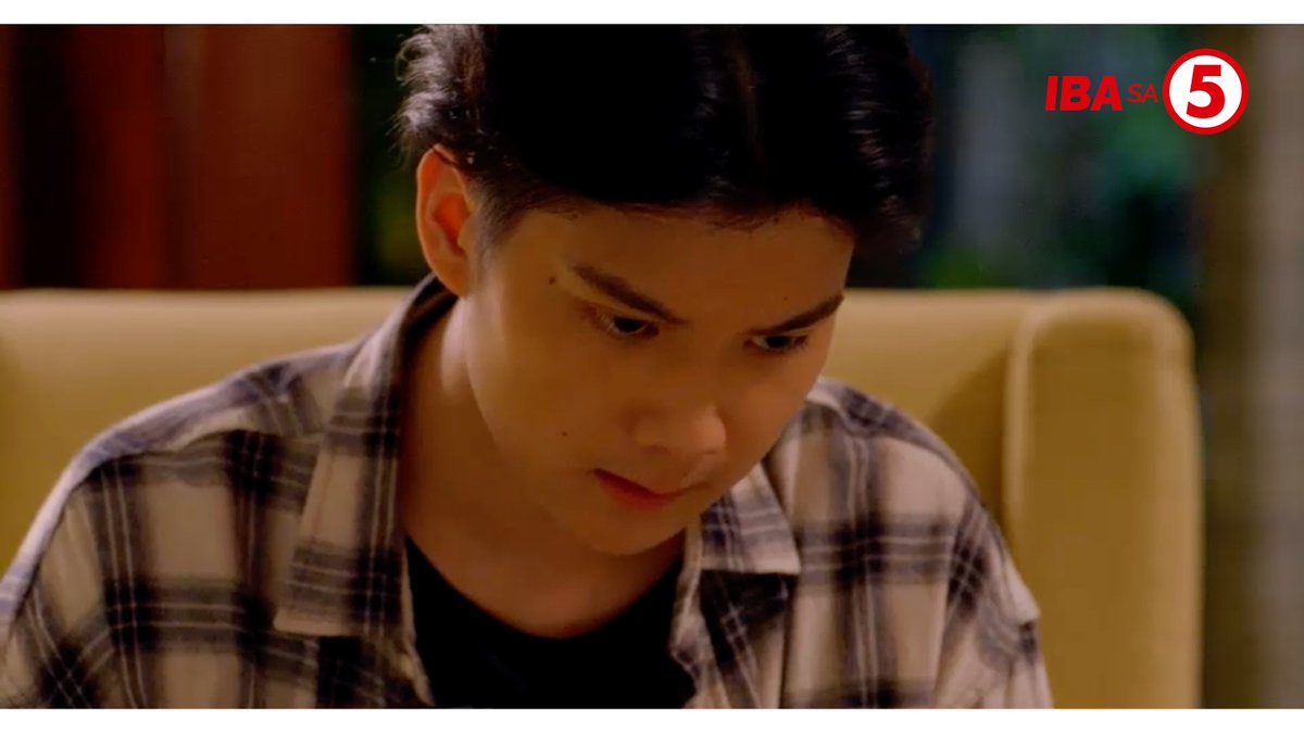 TV5manila's tweet photo. Mas mahalaga nga ba ang pagiging doktor o ang pagiging haligi ng tahanan?

#DearGodTV5
#TodoMaxPrimetimeSingko
#IBAsa5 https://t.co/6O05j714eY