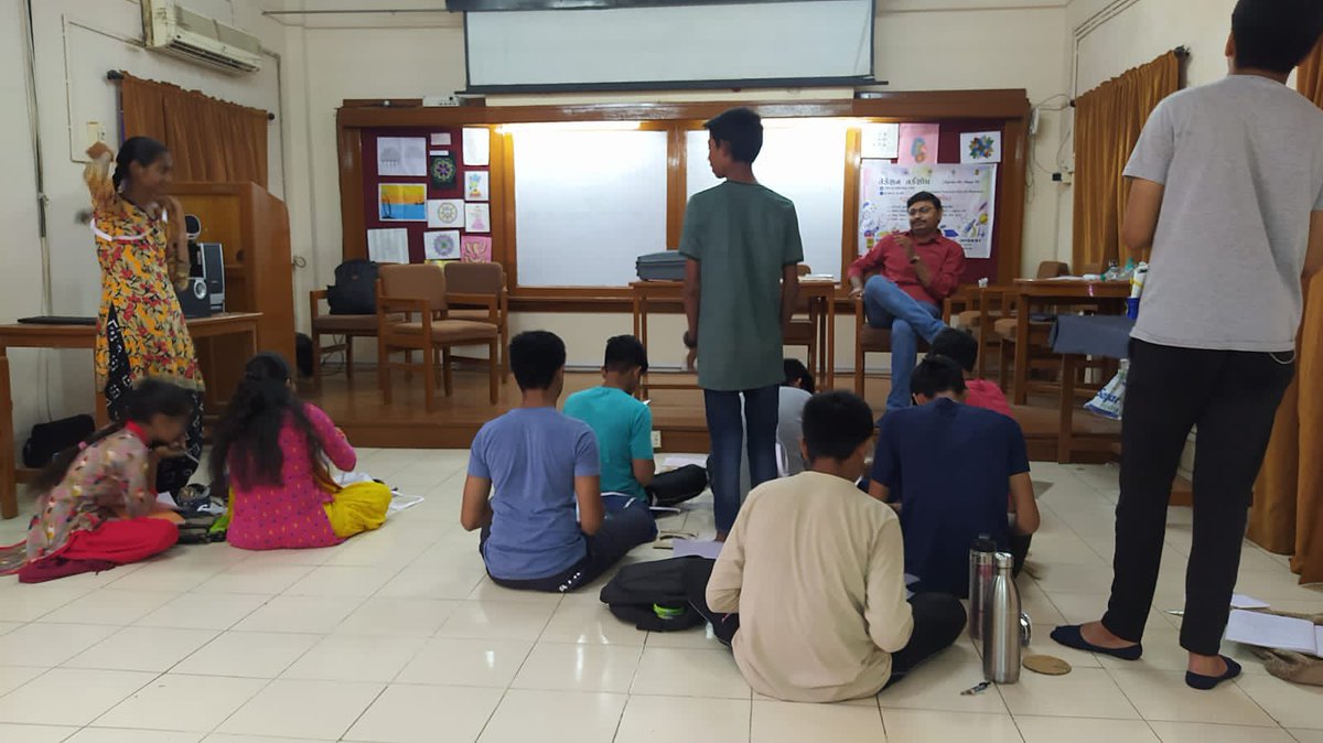 krcscbhavnagar's tweet photo. 23-04-22 | #Days8/15 | Group_B
#લોકવિજ્ઞાનકેન્દ્રભાવનગર દ્વારા સુમિટોમો કેમિકલના સહયોગથી ૧૫ દિવસ વેકેશન વર્કશોપનું આયોજન.

આજ રોજ ગાણિતિક પદ્ધતિઓ વિશે પ્રાયોગિક સમજુતી આપી.

@InfoGujcost @vnehra @jitu_vaghani @BhavnagarDdo @Collectorbhav @DrJitendraSingh @iitgn @InfoGujarat https://t.co/q3kwzal25e