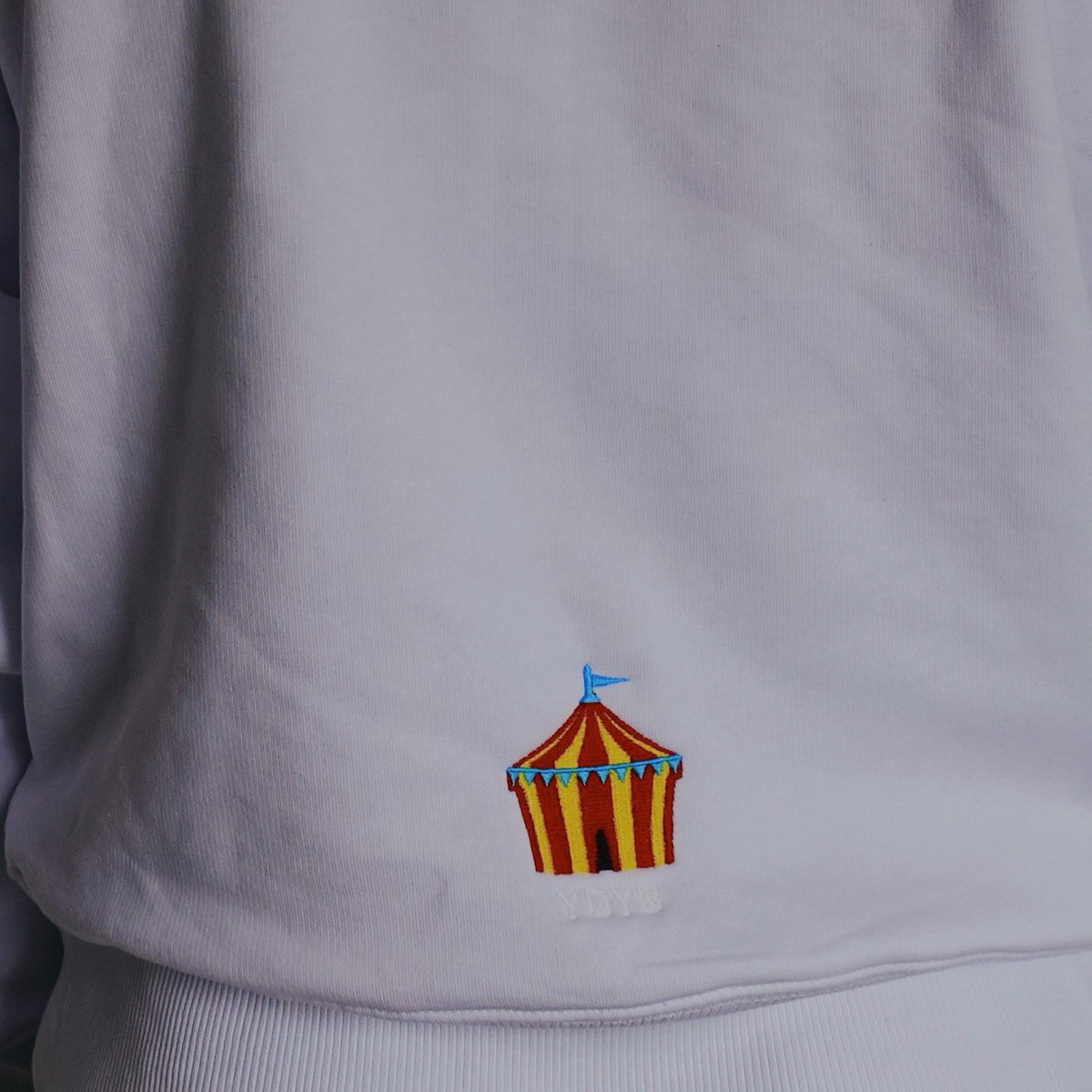 YDYBSHOP's tweet photo. Did you see our latest drop? 👀 https://t.co/dSVdLDOA9q https://t.co/OO2x89TBFt
