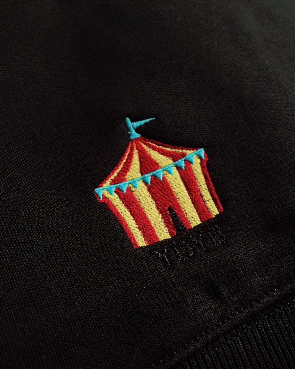 YDYBSHOP's tweet photo. Did you see our latest drop? 👀 https://t.co/dSVdLDOA9q https://t.co/OO2x89TBFt