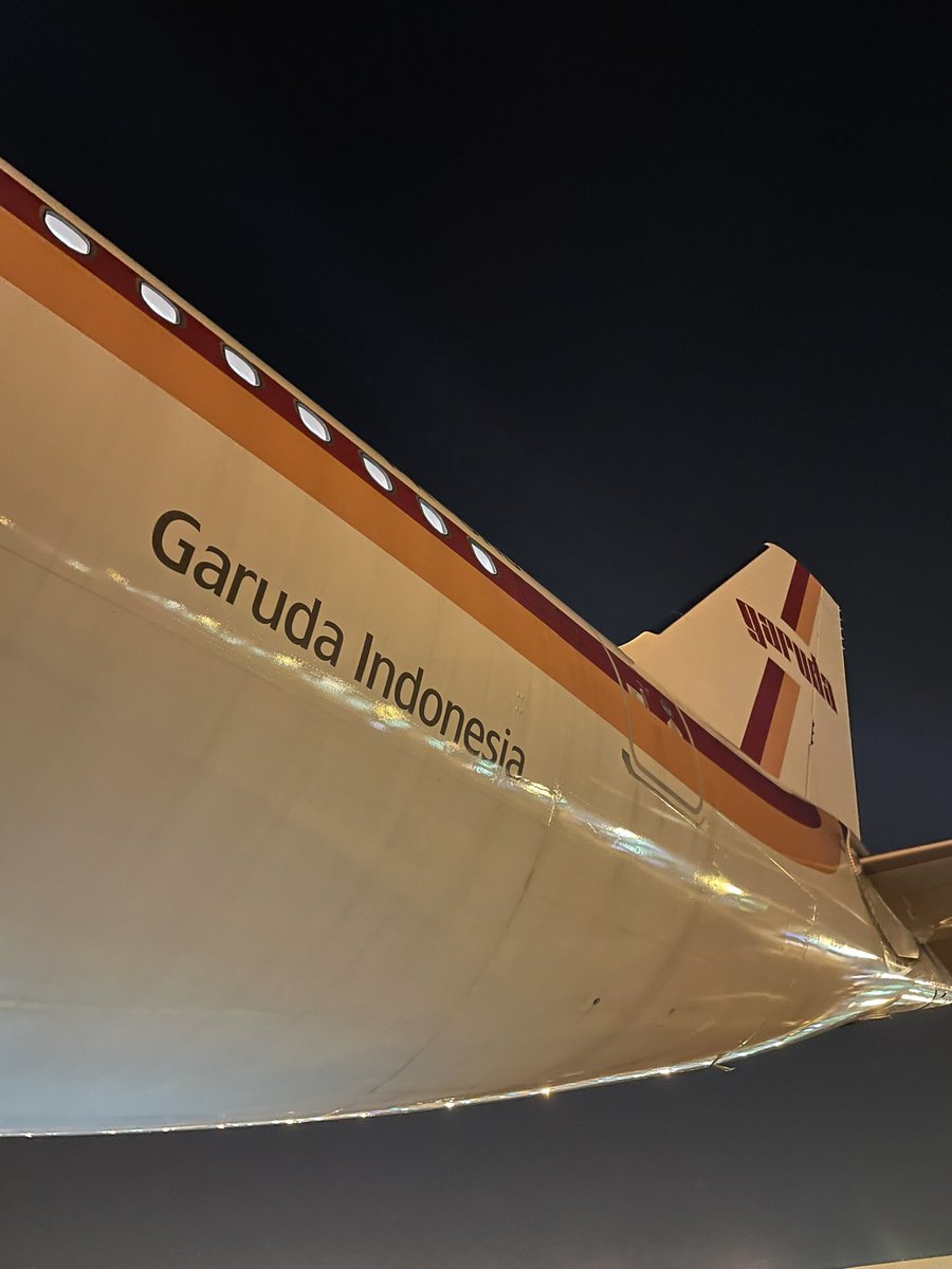agadenta's tweet photo. @indoflyer Beautiful Vintage Livery https://t.co/PXywVe3skf
