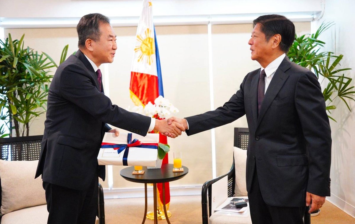 PartidoFederalP's tweet photo. ICYMI: Incoming President @bongbongmarcos receives envoys from US, Japan, S. Korea, and India.

Read more: https://t.co/4TNKMworr9 

#PartidoFederalngPilipinas
#Halalan2022 https://t.co/zzxAB4Hb3I