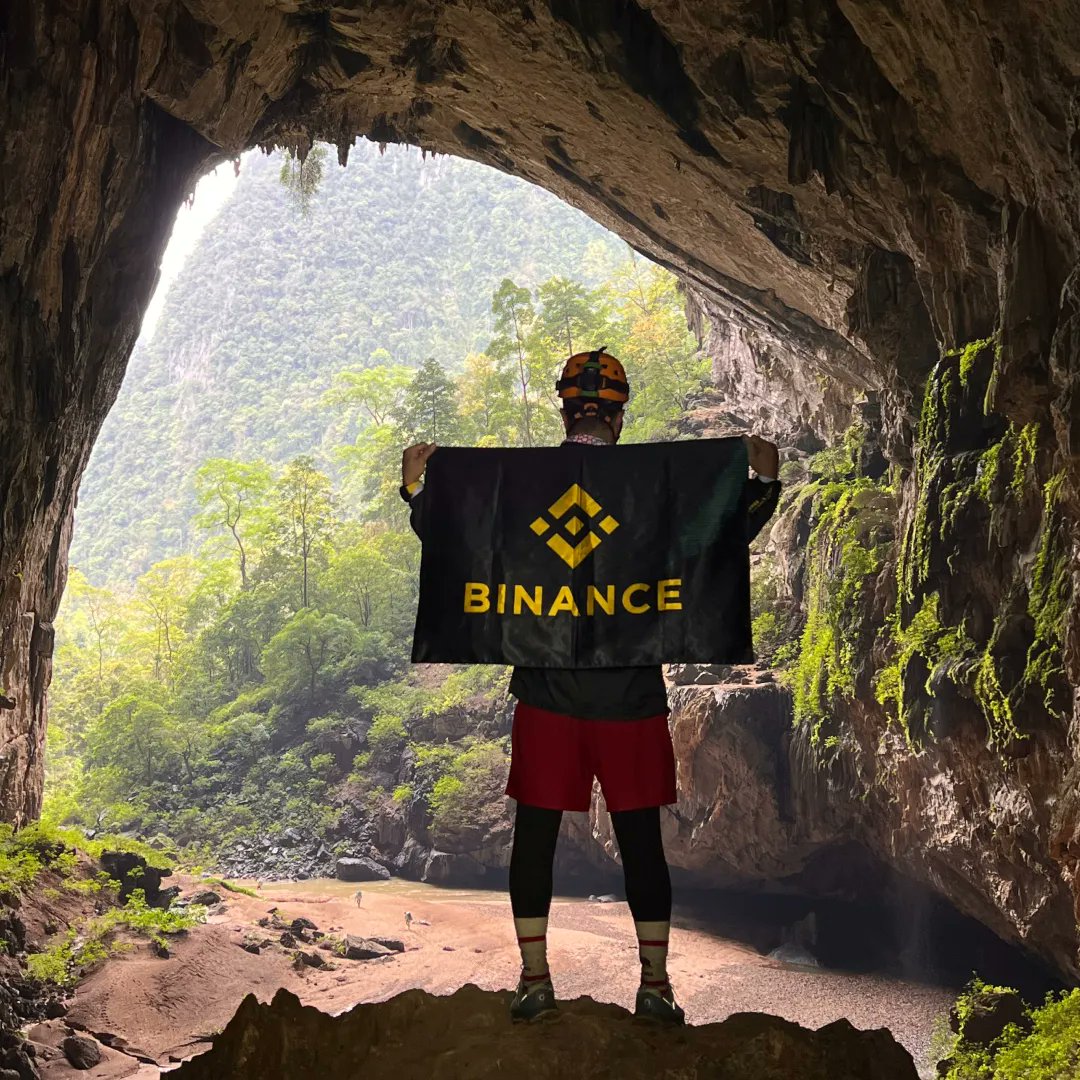 binance's tweet photo. #Binance pictured in the Son Doong cave in Vietnam, known for being the largest cave in the world.

We even managed to run into a fellow Binancian in the Cave! https://t.co/nndZ9LdbFB