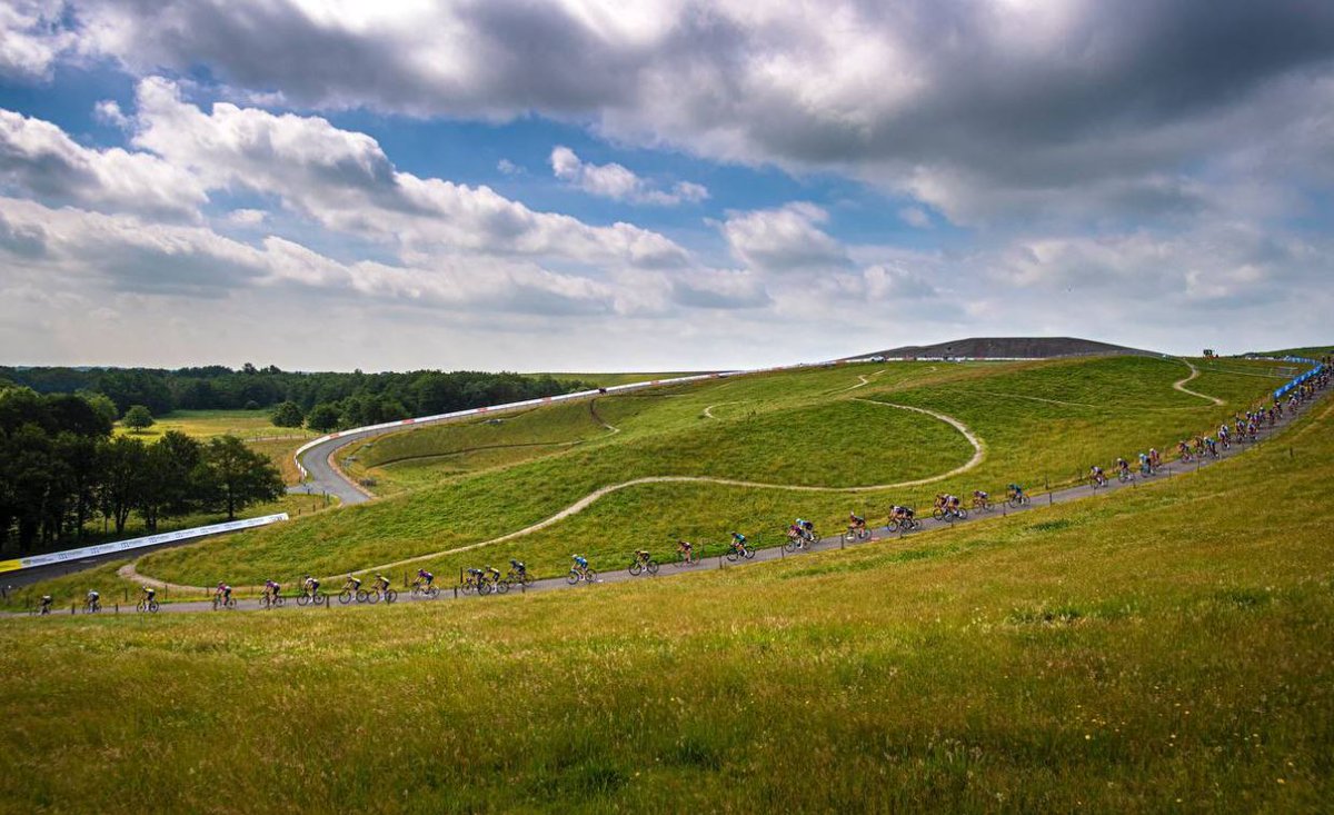 De VAM-berg in Wijster is op maandag 6 juni (Tweede Pinksterdag) afgesloten voor recreatieve gebruikers vanwege de District Kampioenschappen Noord➡️ bit.ly/3ySDUYd