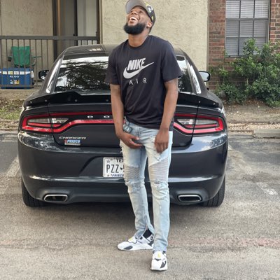 WileyTaten's tweet photo. #NewProfilePic https://t.co/vcfkw0xWuF