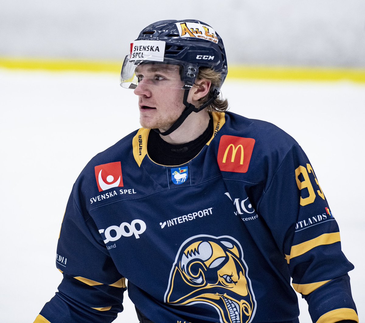 #93 Adrian Elefalk avslutar karriären. Tack för den här tiden och lycka till framåt Adrian. Läs mer här visbyroma.se/adrian-elefalk…