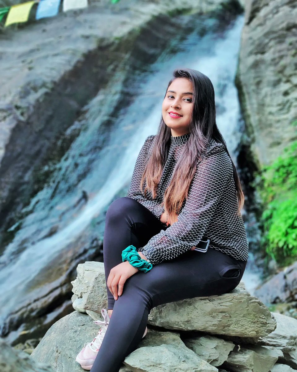 AnanyaSinghAnn2's tweet photo. 𝙈𝙖𝙣𝙖𝙡𝙞 ❤️
𝘙𝘦𝘧𝘳𝘦𝘴𝘩𝘪𝘯𝘨 𝘺𝘰𝘶𝘳𝘴𝘦𝘭𝘧 𝘪𝘯𝘵𝘰 𝘵𝘩𝘦 𝘮𝘰𝘶𝘯𝘵𝘢𝘪𝘯𝘴 𝘪𝘴 𝘵𝘩𝘦 𝘣𝘦𝘴𝘵 𝘸𝘢𝘺 𝘵𝘰 𝘣𝘰𝘰𝘴𝘵 𝘶𝘱 𝘧𝘰𝘳 𝘵𝘩𝘦 𝘯𝘦𝘹𝘵 𝘸𝘰𝘳𝘬𝘪𝘯𝘨 𝘴𝘵𝘶𝘧𝘧𝘴............
𝑺𝒖𝒌𝒐𝒐𝒏 𝒂𝒇𝒕𝒆𝒓 𝒆𝒙𝒂𝒎𝒔 😁 https://t.co/c6QREgLIIc