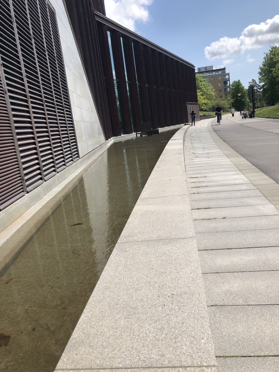 Paus på första dagen på nya uppdraget som nämndeman vid Lunds fina nya tingsrätt!