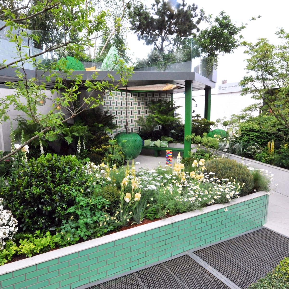 PlatipusAnchors's tweet photo. We thought we would start off our RHS Chelsea '22 appreciation week with a bang! This is a collage of Platipus at Chelsea over the years. We love getting involved with the industry, meeting our friends, and helping out as often as we can. https://t.co/iaDBh1bqvU