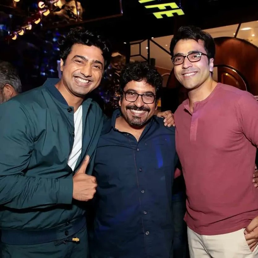 TeamDevFC's tweet photo. Glimpses of #Kishmish25Days Celebration.
Thanks to all of you for showing so much love & support.
Book your tickets now 👉 https://t.co/Gb70sRQe4l & https://t.co/SAbejE8azJ
#Blockbuster4thWeek #Glorious25Days https://t.co/nmQs43bIqL