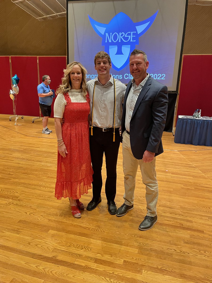 DaveMitchell167's tweet photo. Bridgette and I are so proud to have @imitch165 graduate from @luthercollege Sunday!  3 of our 4 children (and a son-in-law!) are now Luther College grads with 1 more to go and 1/2 way there! And Isaiah gets to boast the highest GPA so far!!!! https://t.co/OnbLcuJS9A