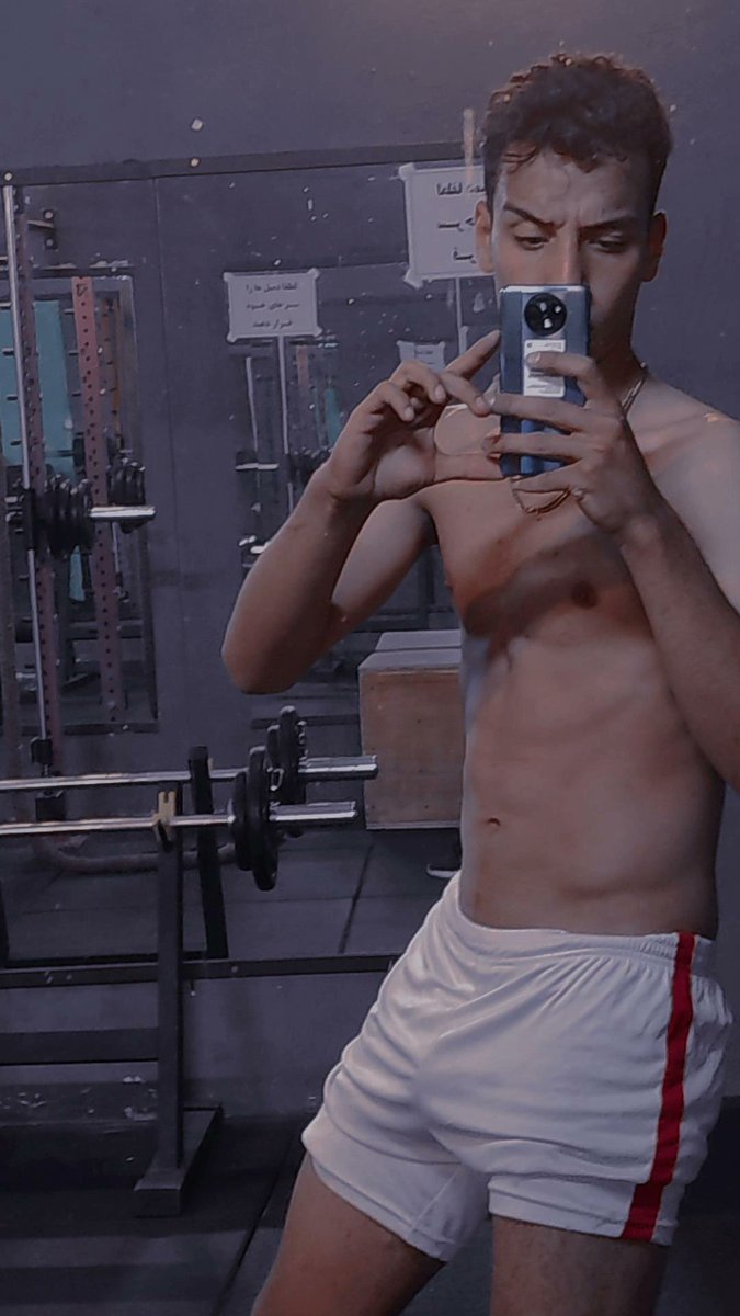 کاش دوباره بشم مثل قبل 
ن انقدر صاف😔