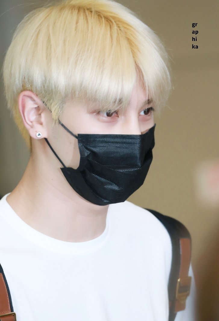 graphika_HG's tweet photo. 220523 입국
welcome back💕
#한결 #HANGYUL
#BAE173 #비에이이173 #울프한결 https://t.co/0z5AZPeIiM