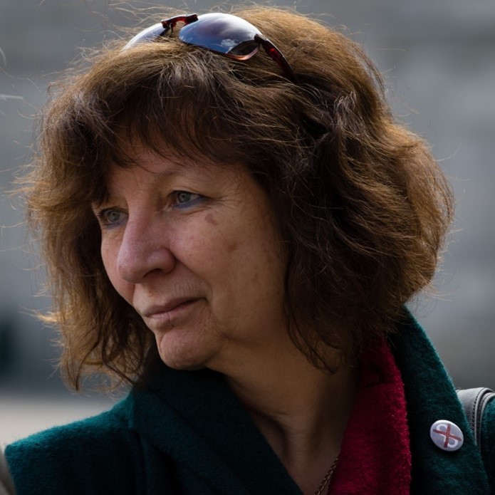 @libranwriter writes novels, short stories, literary essays &amp; memoir. Her novel Fallen <a href="/PenguinIEBooks/">Penguin Books Ireland</a>, was the @1dublin1book &amp; #2Cities1Book selection in 2016. Her first novel Another Alice was just published in a new edition as part of the <a href="/ArlenHouse/">Alan Hayes : Arlen House</a> Classic Literature series.