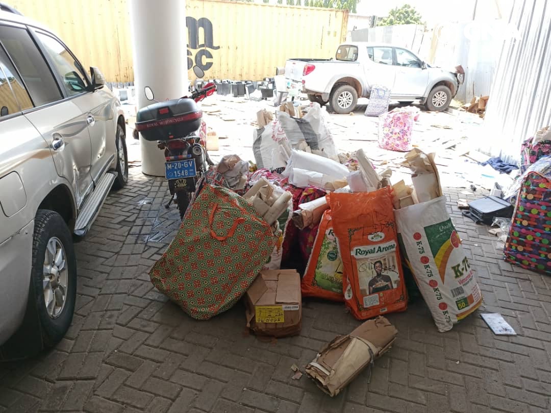 Accra Flood: Documents, computers destroyed at Lands Commission Head Office.
#flooding 
#Ghnewsagency