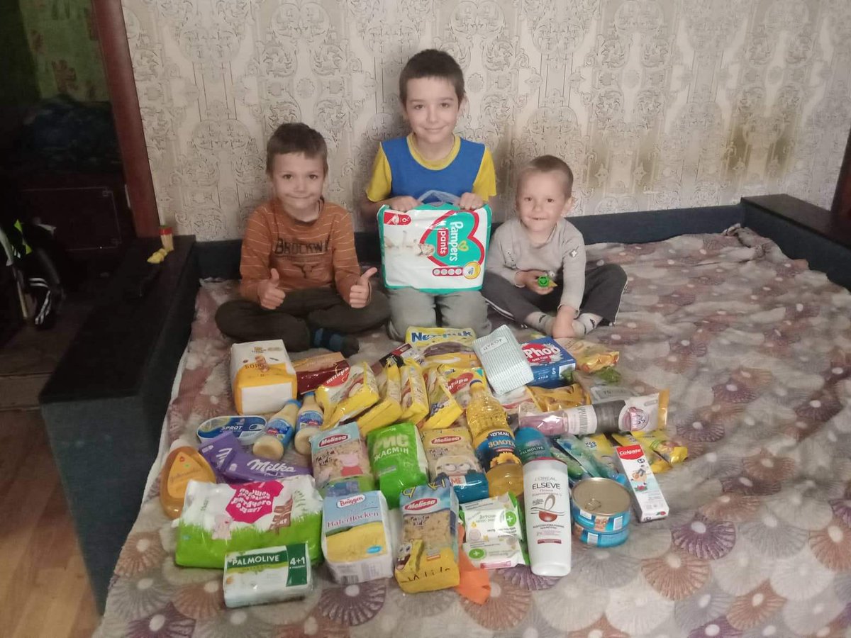 strategywoman's tweet photo. 3:20 pm in #Kyiv 

Now I combine two lives: my work as a Strategy Director in IT company &amp; volunteer woman who send parcels to those in need. Somehow managed during break took medicine &amp; baby formula. So #warcoffee &amp; go on with my work again. 
On the photo my second life) https://t.co/vaCBq0MAd7