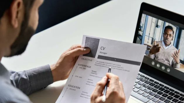 l_lobeau's tweet image. Comment créer un #cv efficace et convaincant. 
Lundi 30 mai 2022 à 15H00 #webinaire #cv #pôleemploi Démarquez-vous !
Nous proposons aux demandeurs d&apos;emploi du 94 un webinaire avec @CvDesignR et @Visemploi94. #ModeleCV #Actualites #Candidature #Emploi #Recrutement #Sphère94