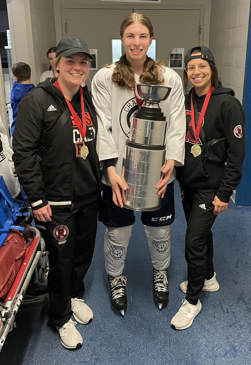 hilary_wilkin's tweet photo. 2022 Quebec Challenge Cup champions! It was a great weekend and thanks @CHCanada for the opportunity to participate. https://t.co/SQZagj93BT
