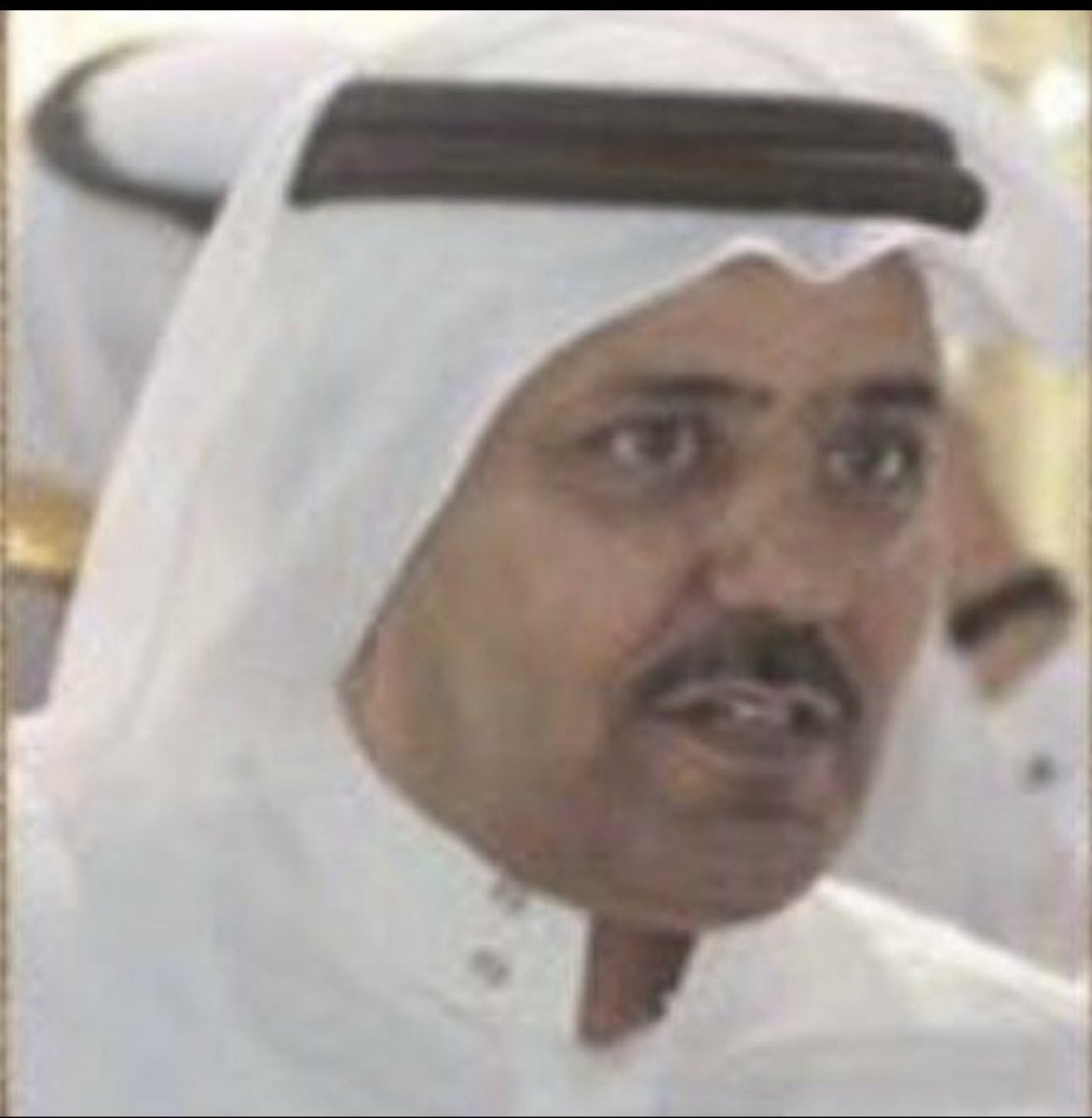 الحمدلله على سلامة شاعرنا الكبير علي سالم العازمي احد كبار شعراء عتيبه على ماالم به من العارض الصحي (ازمة قلبيه)وعدت على خير ولله الحمد والفضل والمنه
الف سلامه ياابو بيادر