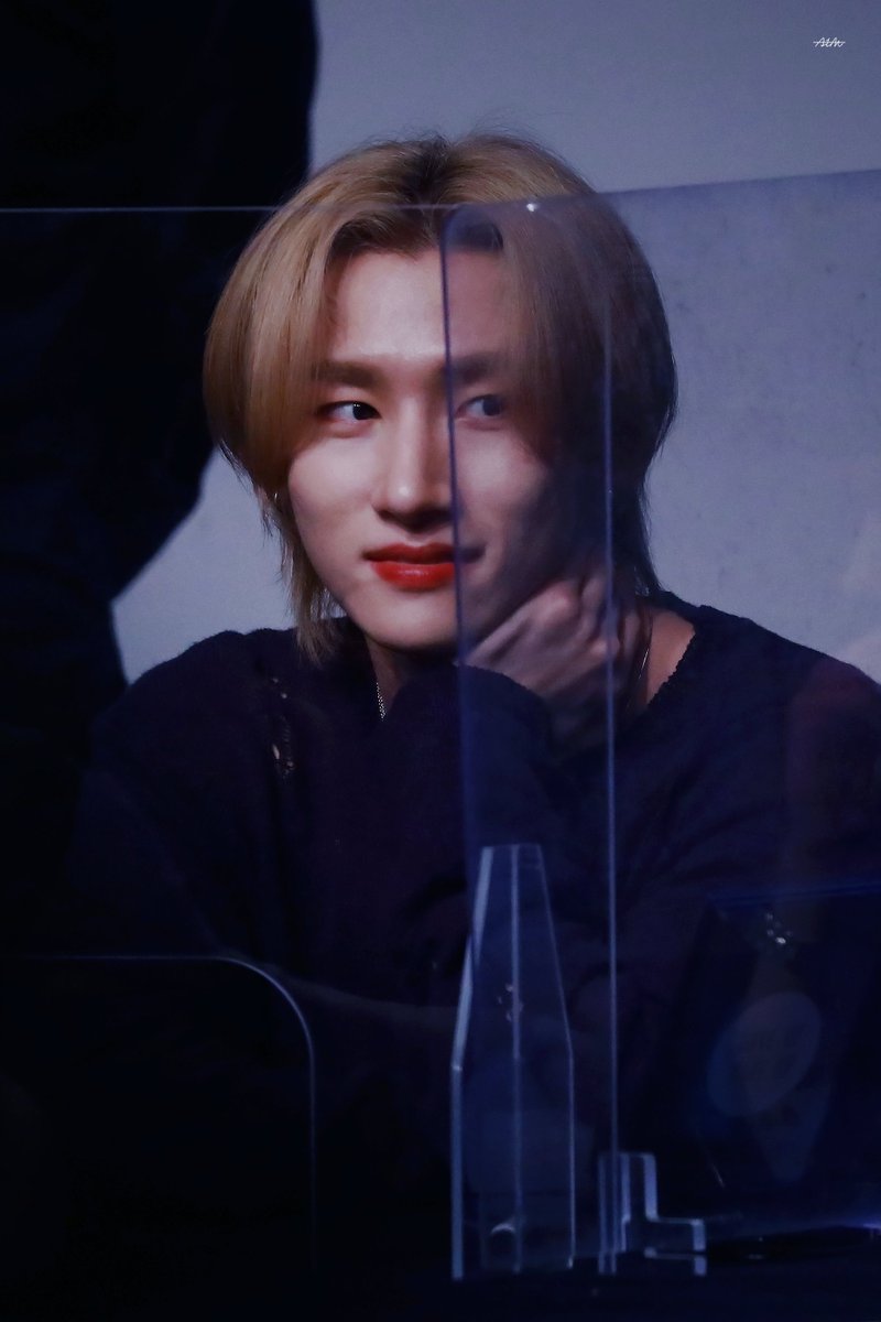 aimimx's tweet photo. 220510 유니버스 대면 팬사인회
#몬스타엑스 #MonstaX #아이엠 #창균 #IM 
@OfficialMonstaX https://t.co/2LjNn9yHro