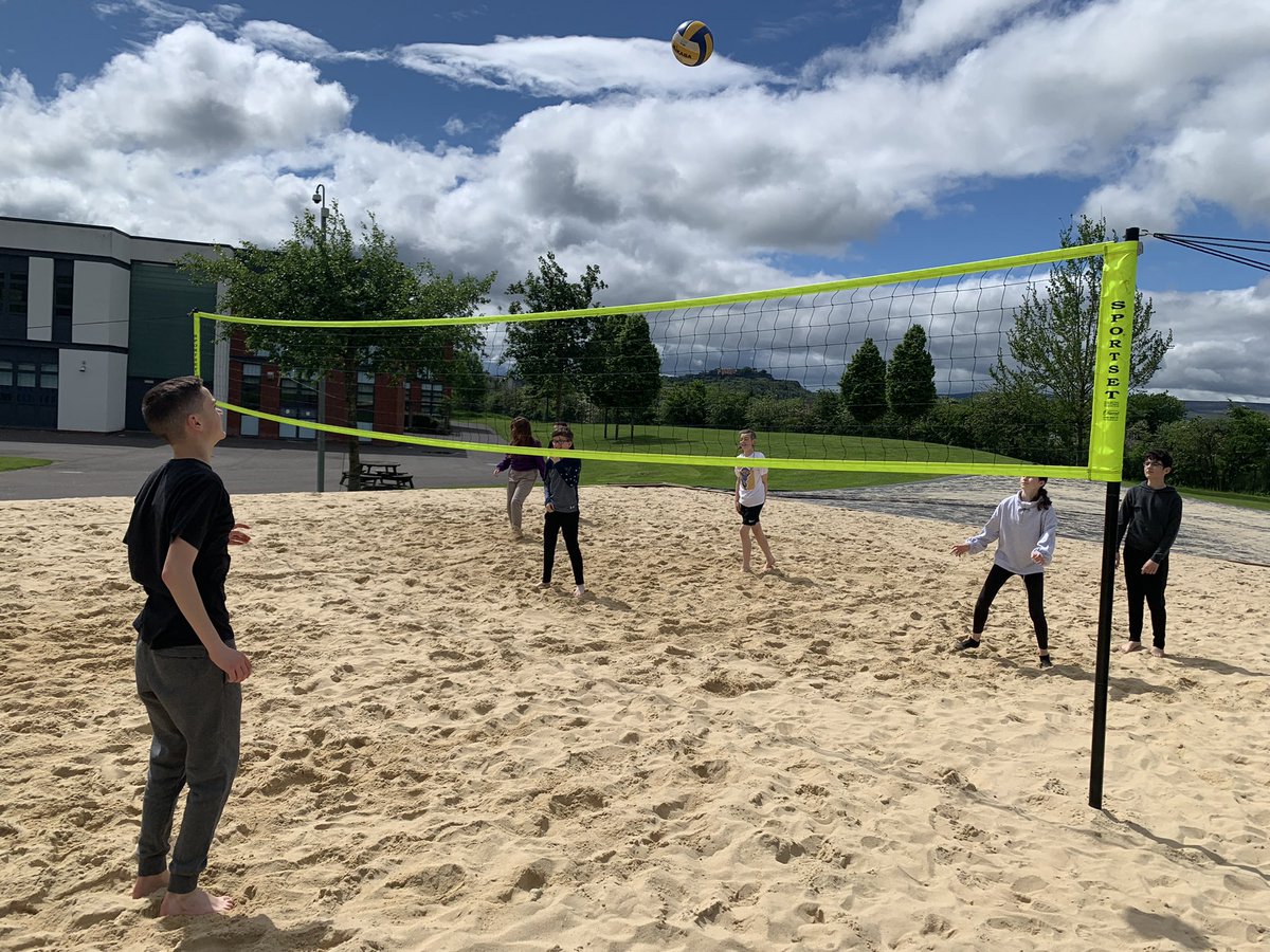WHS_SSOS's tweet photo. A great day to get the beach out for some beach volleyball 🏐 🏖 
Sun is shining &amp; skills are on show! We’ll done S2, great first try on the beach!! #beachvolleyball #volleyball #summerPE #summergames https://t.co/MlLVpYr0RW