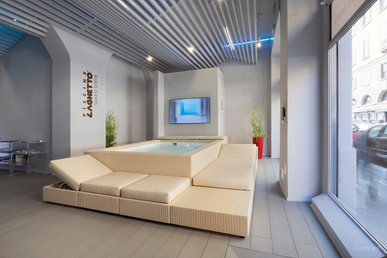 elledecor.com/it/design/a400…

Piscine Laghetto #spaziobrera #flagshipstore #milanodesignweek #MDW22 #elledecor

In via Marsala 2, Milano