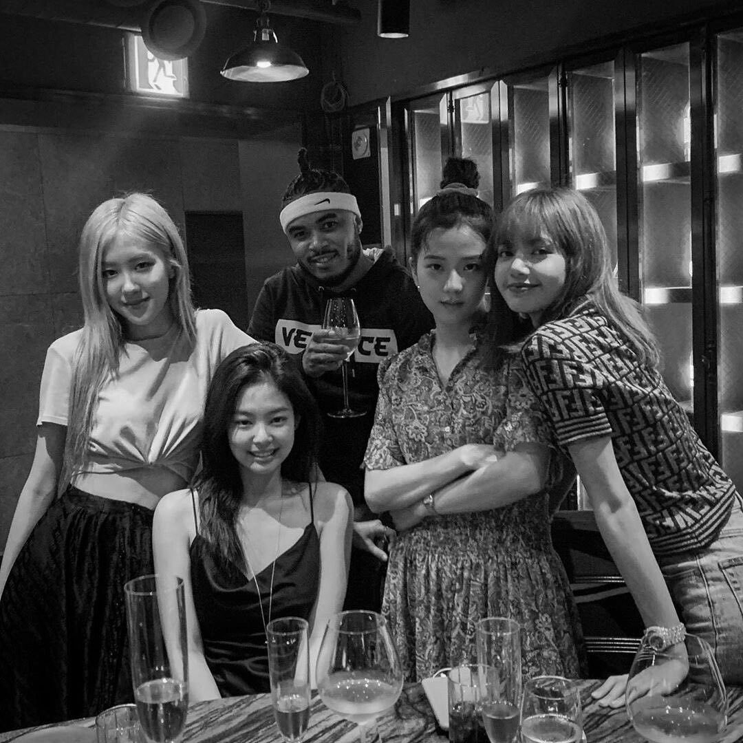 PopCrave's tweet photo. #JISOO on #BLACKPINK’s involvement in the creation of their music:

“We don’t just receive a completed song. We are involved from the beginning, building the blocks, adding this or that feeling, exchanging feedback — and this process of creating makes me feel proud of our music.“ https://t.co/8cJikyismo