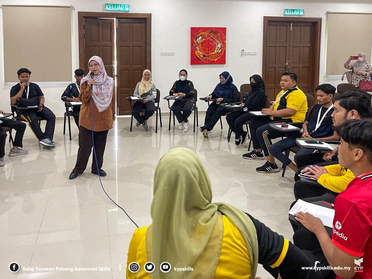 YPSkills's tweet photo. #KYPSkills| NEXGEN, 𝗖𝗘𝗧𝗨𝗦𝗔𝗡 𝗣𝗢𝗧𝗘𝗡𝗦𝗜 𝗕𝗘𝗟𝗜𝗔 𝗣𝗔𝗛𝗔𝗡𝗚 ✨
.
20 Mei 2022 : Pelajar-pelajar KYP Skills hadir dalam program (NEXGEN) Cetusan Pontensi Belia Pahang, Program bersiri Pembangunan Kepimpinan dan Pontensi Belia Pahang  20-22 Mei 2022.🤹‍♀️ https://t.co/PmniUq0Msk
