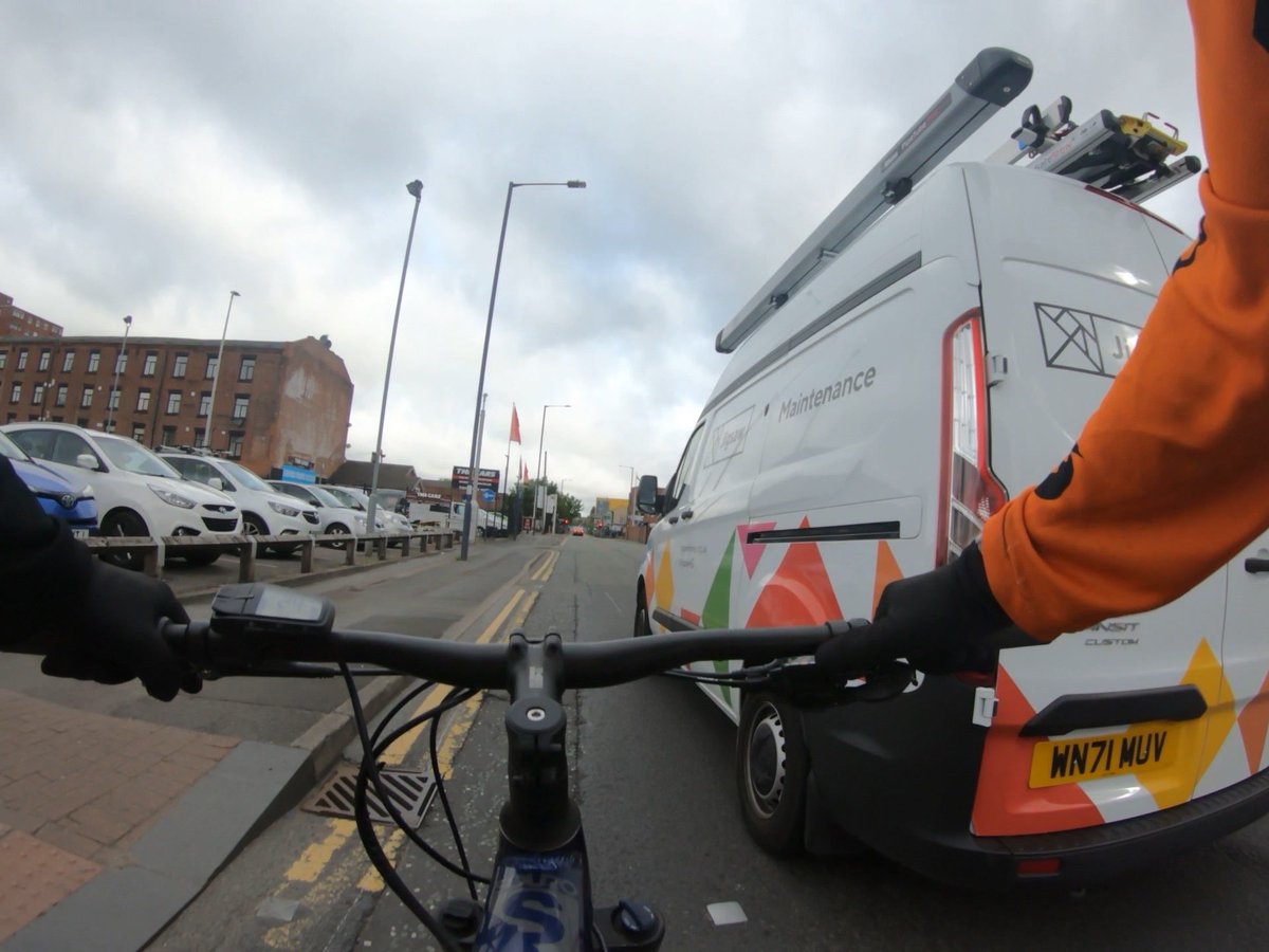 Hey <a href="/JigsawHG/">Jigsaw Homes Group</a> can you please let the driver of this van know that the legal overtaking requirement is 1.5 meters . In a rush just to the next set of traffic lights !
