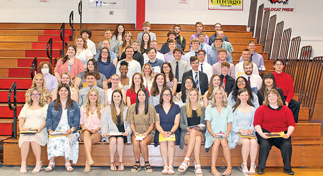 KentonTimes's tweet photo. Kenton High School seniors awarded $241,300 in scholarships https://t.co/DufN0LqjII https://t.co/p36qlERZng