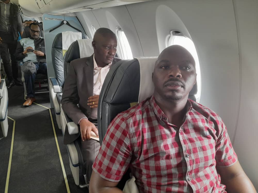PSF_Rwanda's tweet photo. This afternoon, our members boarded @FlyRwandAir heading to Mozambique for Rwanda-Mozambique business Forum that kicks off tomorrow. We will also sign an MOU with Mozambique Chamber of Commerce to strengthen our cooperation and promote doing business between the institutions. https://t.co/G5pu6klpZF