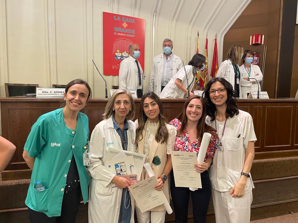 🗓 Hoy es el último día de nuestras R4 María y Lucía.
Os deseamos lo mejor en esta nueva etapa que comenzáis 
Os vemos prontito ya como grandes adjuntas 🏥